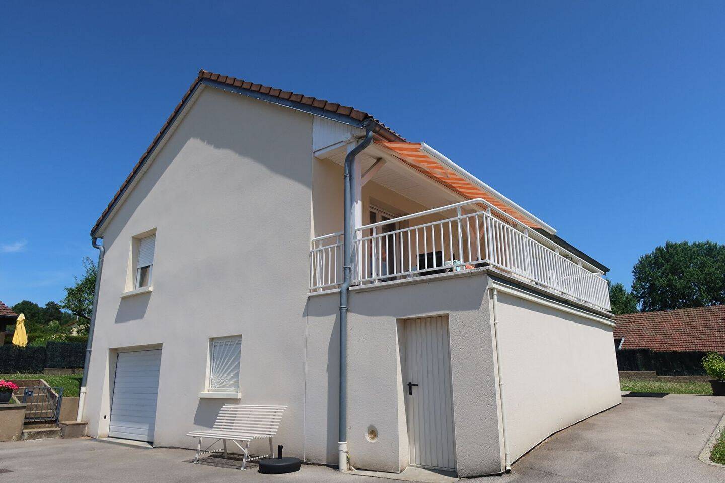 Maison à vendre, 121m², POUILLEY LES VIGNES