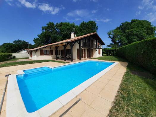 Maison à vendre 653 000 € 7 pièces 5 chambres 170 m² 1 392 m² de terrain Est Saint-Vincent-de-Tyrosse 40230