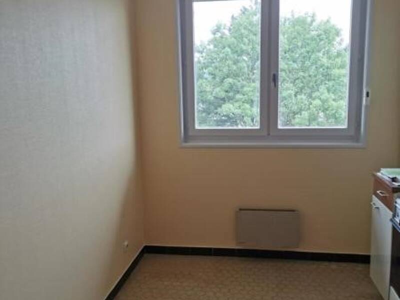 Maison à louer, 31m², SAINT GENEST LERPT