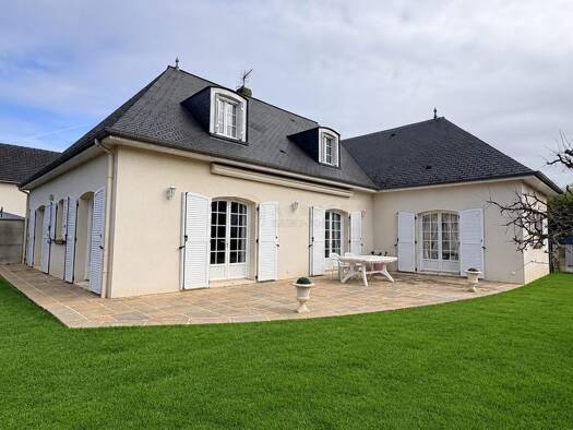 Maison à vendre 455 000 € 5 pièces 4 chambres 166,77 m² 464 m² de terrain Yvetot 76190