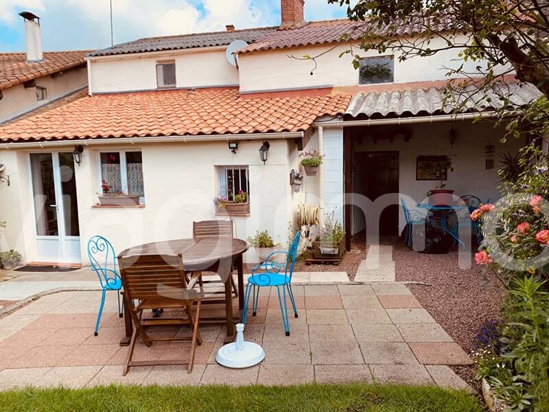 Maison à vendre, 117m², SAINT HILAIRE LE VOUHIS