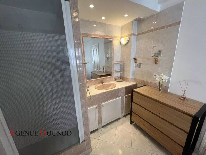 Maison à louer, 42m², NICE