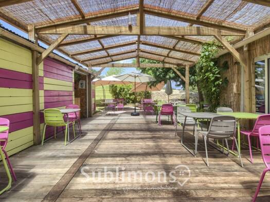 Bar / Café à vendre Fonds de commerce 657 600 € 229 m² d'espace de restauration Villages Theix-Noyalo 56450