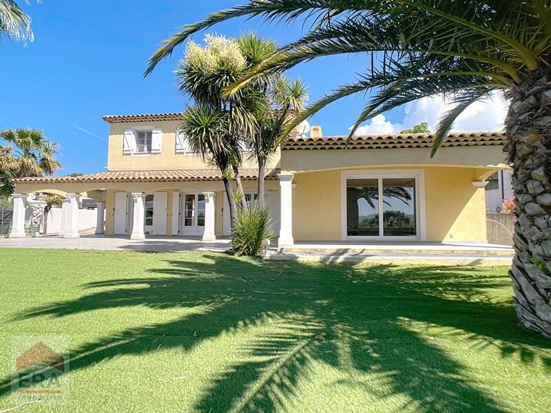 Maison à louer, 214m², MARSEILLE 13E