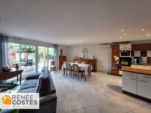 Maison en viager occupé Bouquet 99 845 € 4 pièces 3 chambres 126 m² 740 m² de terrain Chomérac 07210