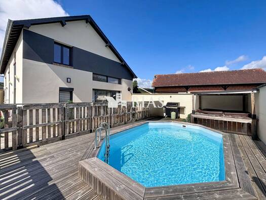 Maison à vendre 388 000 € 6 pièces 5 chambres 183,12 m² 404 m² de terrain La Haye-le-Comte 27400