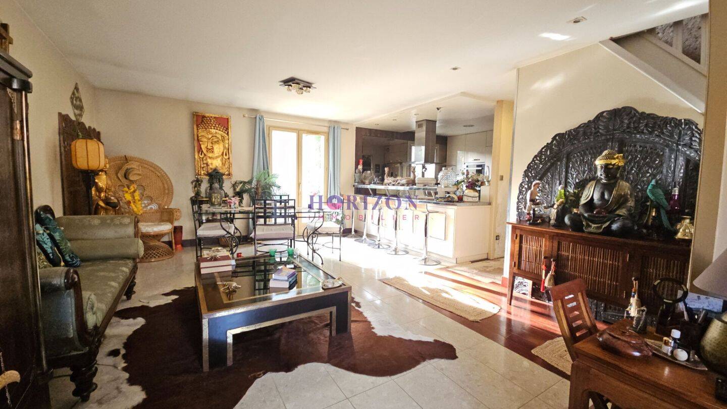 Maison à vendre, 105m², LA CHAPELLE EN SERVAL