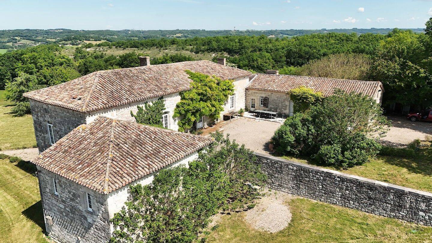 Maison à vendre, 490m², SAINT MARTIN DE BEAUVILLE