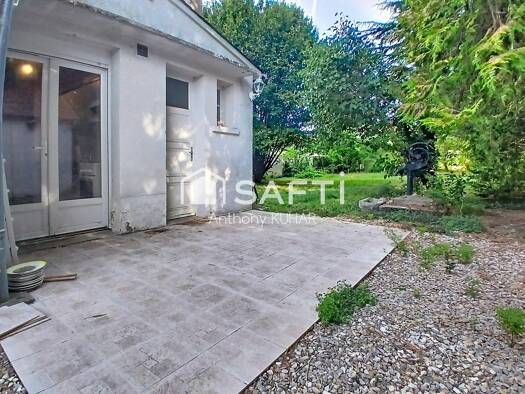 Maison à vendre 86 000 € 4 pièces 2 chambres 82 m² 654 m² de terrain La Guerche-sur-l'Aubois 18150