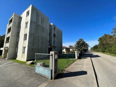 Espace bureau à louer 690 € 140 m² de bureaux Marlieux 01240