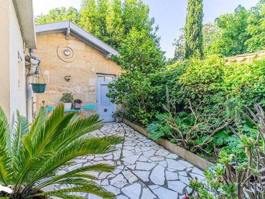 Appartement à vendre 396 112 € 3 pièces 1 chambre 79 m² RDC/2 Saint Augustin - Tauzin - Alphonse Dupeux Bordeaux 33000