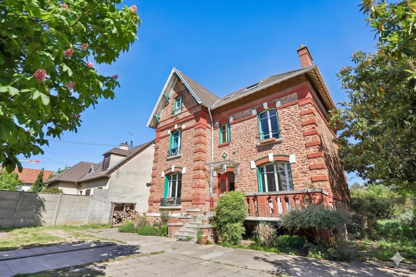 Maison à vendre, 200m², SAINT MAUR DES FOSSES