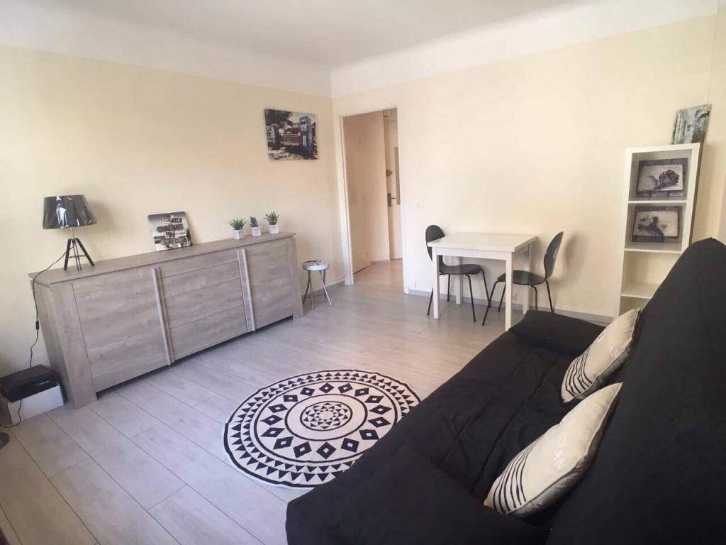 Maison à louer, 27m², CANNES