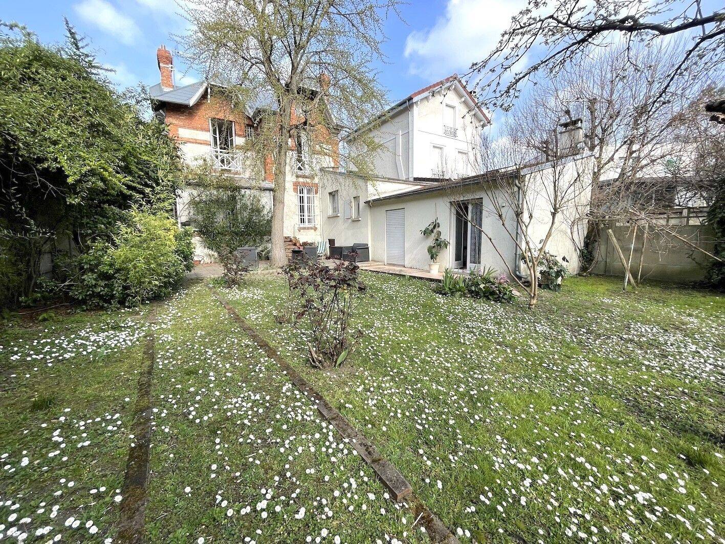 Maison à vendre, 200m², NANTERRE