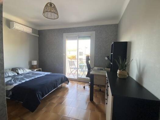Studio à louer - logement étudiant 325 € 1 pièce 12 m² Villeneuve-de-la-Raho 66180