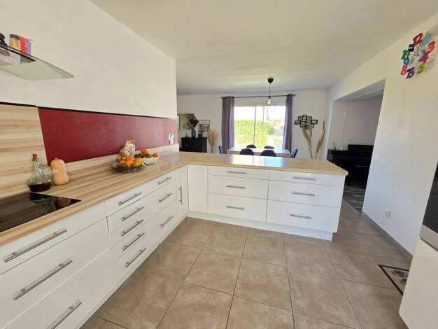 Maison de plain-pied à vendre 419 000 € 4 pièces 3 chambres 103 m² 400 m² de terrain Paradou 13520