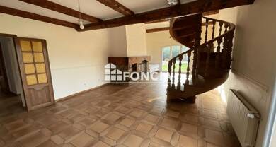 Villa à vendre 690 000 € 4 pièces 3 chambres 145 m² 1 363 m² de terrain La Plaine Notre Dame-Pas des Lanciers Marignane 13700