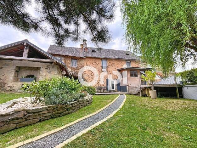 Maison à vendre 209 900 € 6 pièces 4 chambres 145 m² 537 m² de terrain Chanac-les-Mines 19150