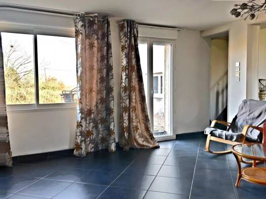 Maison à vendre 120 000 € 8 pièces 3 chambres 140 m² 1 514 m² de terrain La Roche-en-Brenil 21530