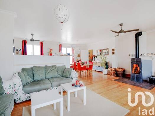 Maison à vendre 299 000 € 9 pièces 6 chambres 300 m² 3 915 m² de terrain Bouconville 08250