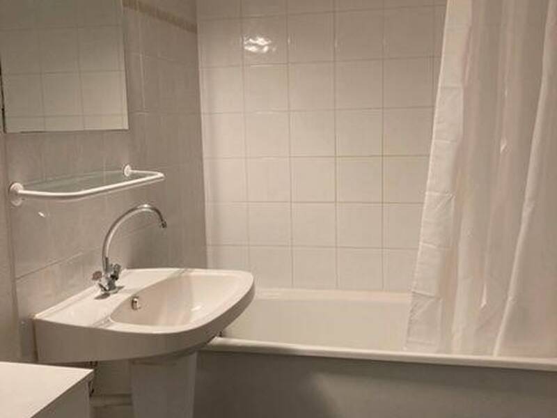 Maison à louer, 21m², LYON 8E