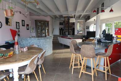 Maison à vendre 455 000 € 6 pièces 4 chambres 160 m² 987 m² de terrain Besancon 25000