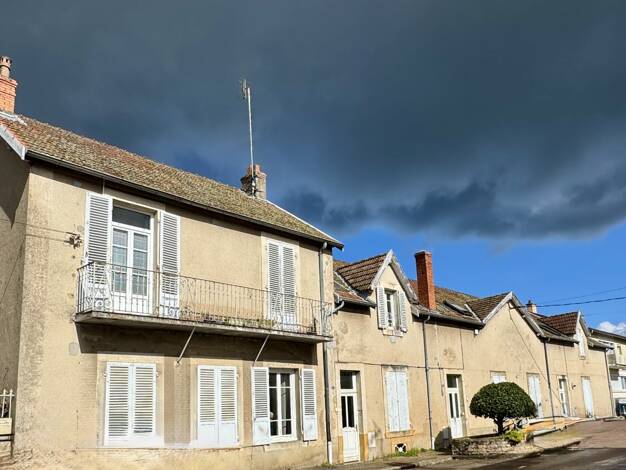 Immeuble à vendre 330 000 € 400 m² Charolles 71120