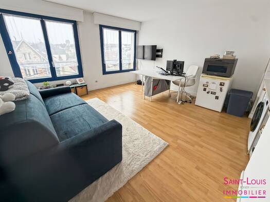 Appartement à vendre 164 000 € 1 pièce 23,51 m² Étage 3/5 Centrale Poissy 78300