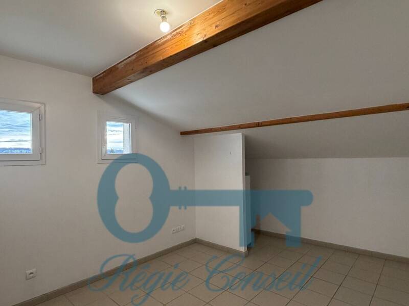 Maison à louer, 73m², ESTRABLIN