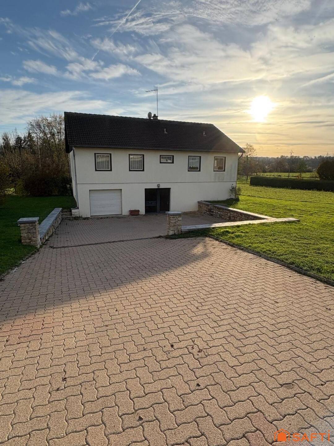 Maison à vendre, 135m², L'ISLE SUR LE DOUBS