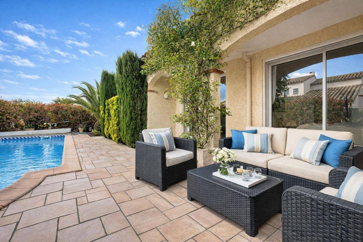 Maison à vendre, 126m², VILLENEUVE DE LA RAHO