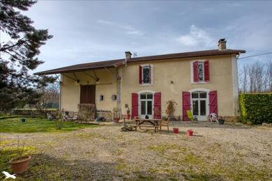 Maison à vendre 181 000 € 4 pièces 3 chambres 151 m² 2 570 m² de terrain Anglars Nozac 46300