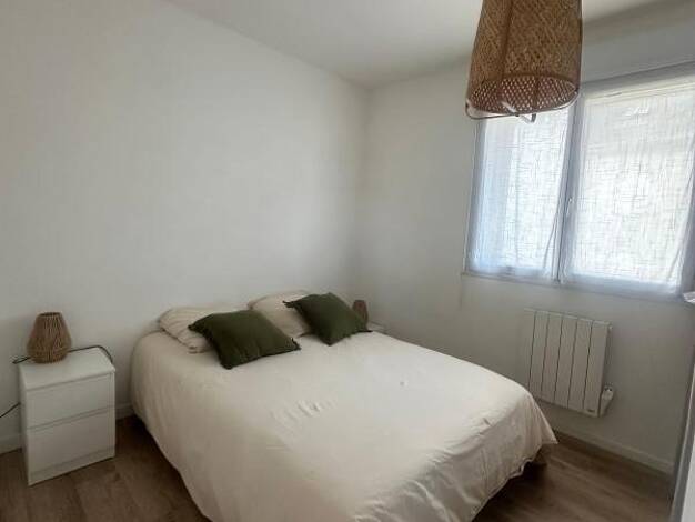 Appartement à louer 600 € 2 pièces 1 chambre 32 m² 1er étage Saint Pierre Brest 29200