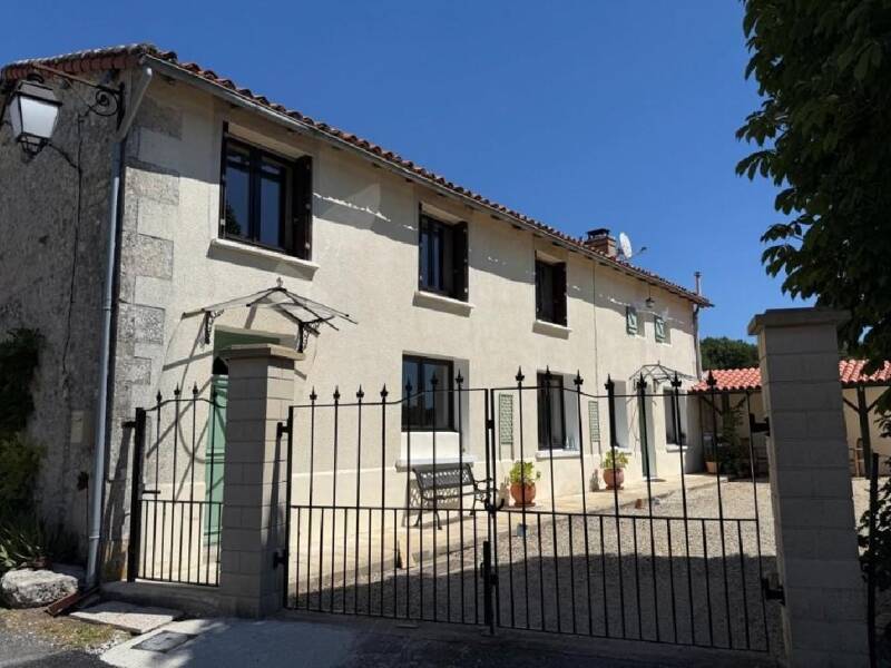 Maison à vendre, 170m², NANTEUIL EN VALLEE