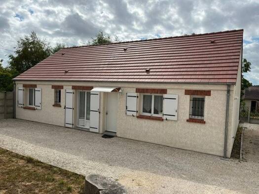 Maison de plain-pied à vendre 239 000 € 4 pièces 3 chambres 89 m² 679 m² de terrain Saint-Ay 45130