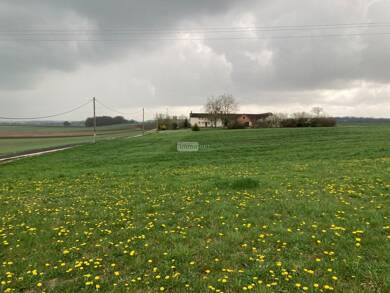 Terrain constructible à vendre 33 200 € 1 101 m² de terrain Montceaux-Lès-Vaudes 10260