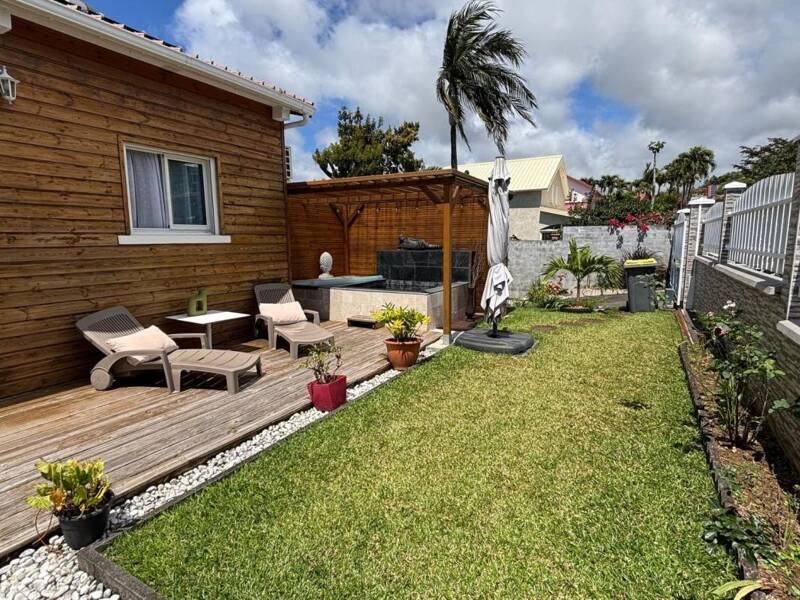 Maison à vendre, 100m², SAINTE SUZANNE