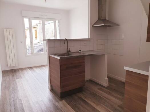 Maison de ville à louer 925 € 4 pièces 2 chambres 59,6 m² Trilport 77470