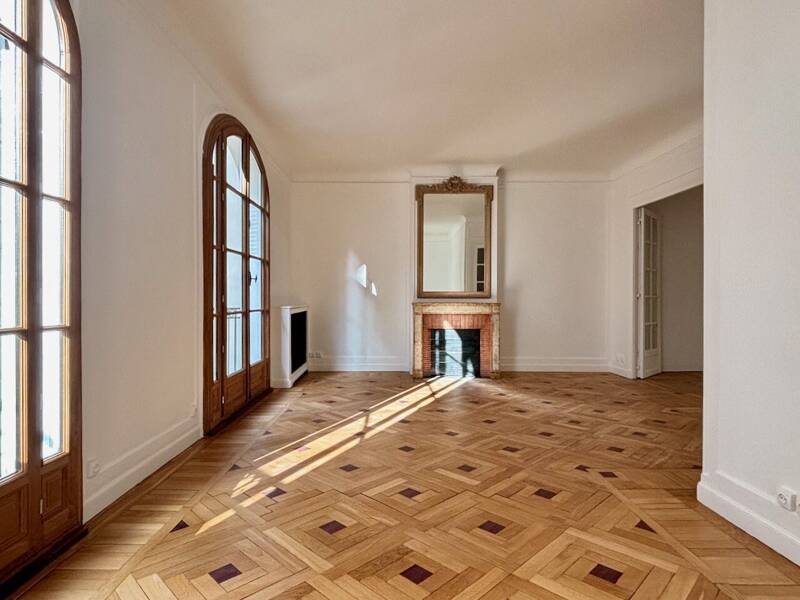 Maison à louer, 260m², PARIS 15E