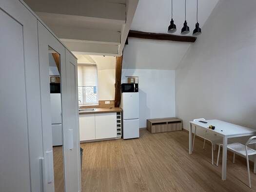 Appartement à louer 770 € 1 pièce 28 m² RDC Milly-la-Forêt 91490