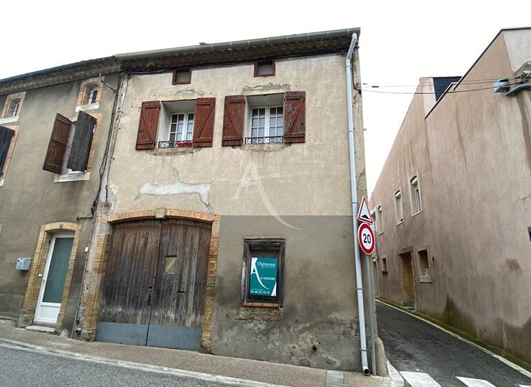 Maison à vendre 99 000 € 4 pièces 3<br/>chambres 120 m²<br/>superficie Pexiora 11150