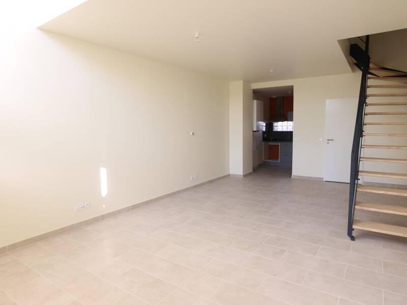 Maison à louer, 78m², SAINT BONNET DE MURE