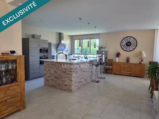 Maison à vendre 235 000 € 8 pièces 5 chambres 280 m² 4 377 m² de terrain Foucaucourt-sur-Thabas 55250