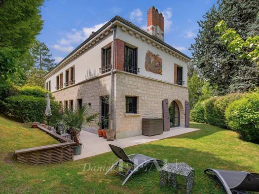 Maison à vendre 1 100 000 € 7 pièces 4 chambres 132,87 m² Buzenval Garches 92380