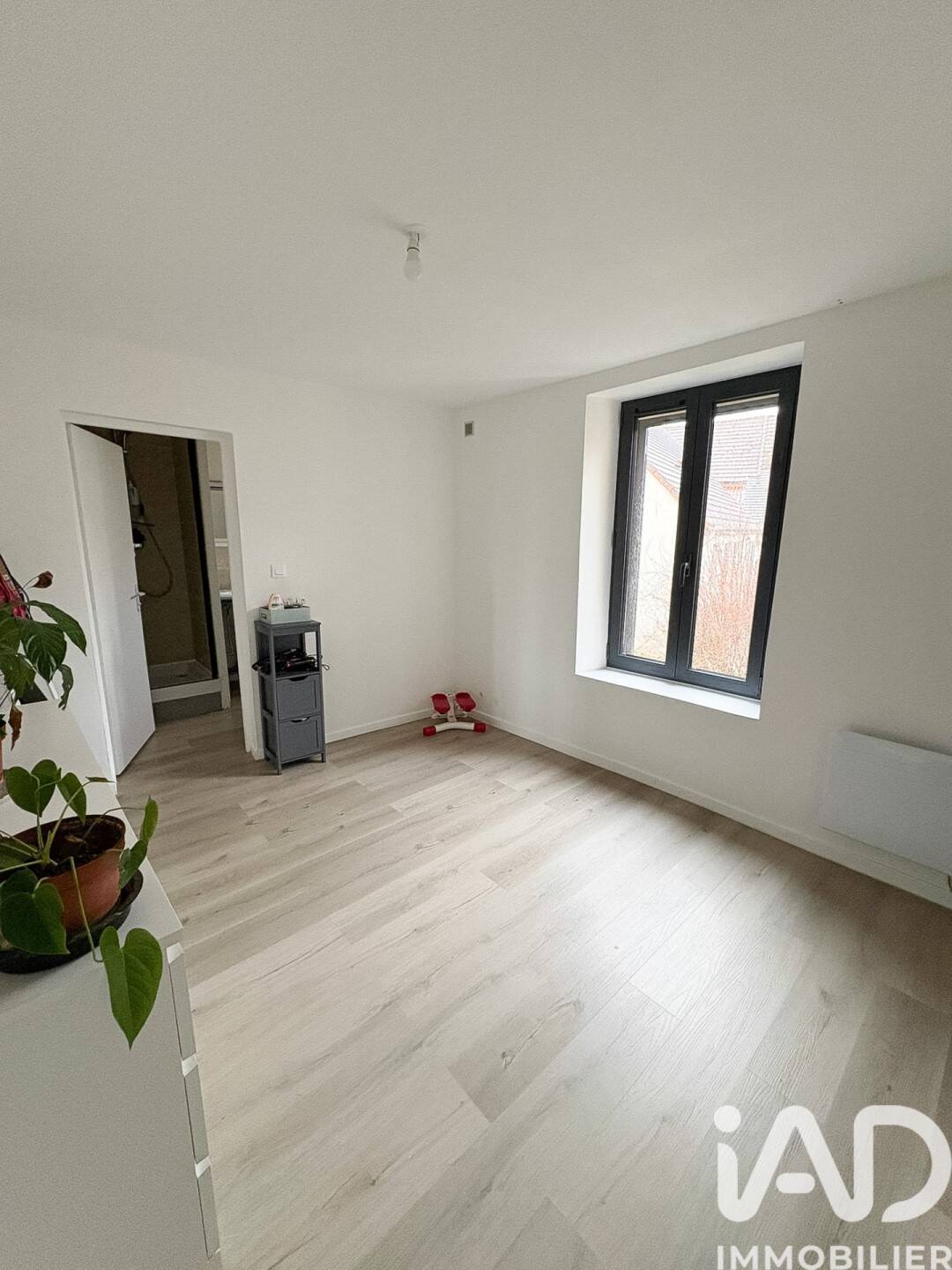 Maison à vendre, 111m², MONTREUIL AUX LIONS