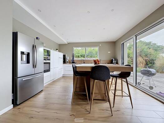 Maison à vendre 627 000 € 6 pièces 4 chambres 167 m² 428 m² de terrain Saint-Contest 14280