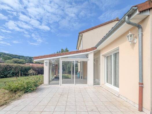 Maison à vendre 248 800 € 5 pièces 4 chambres 127 m² 1 267 m² de terrain Vézac 15130