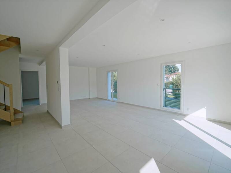 Maison à louer, 121m², PREVESSIN MOENS