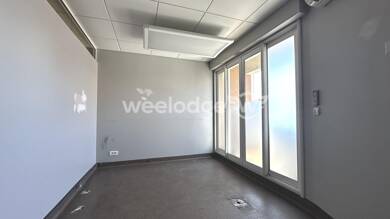 Espace bureau à vendre 97 200 € 64 m² de bureaux Le Pontet 84130