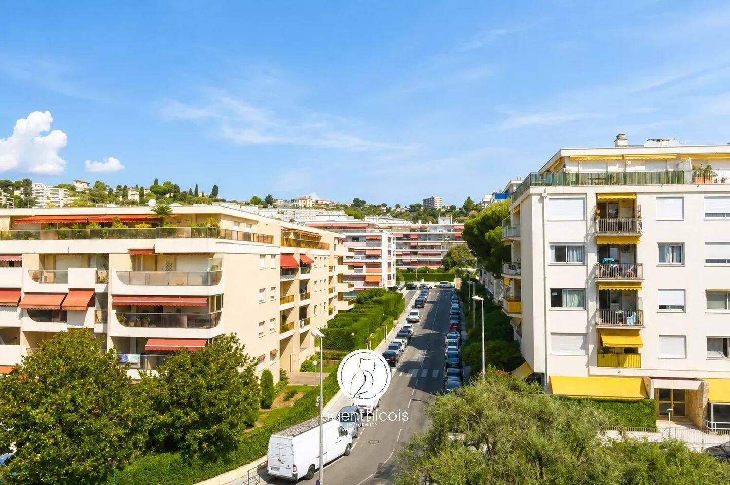NICE // FABRON : 2 / 3 PIÈCES / TERRASSE / VUE MER / GARAGE — 17